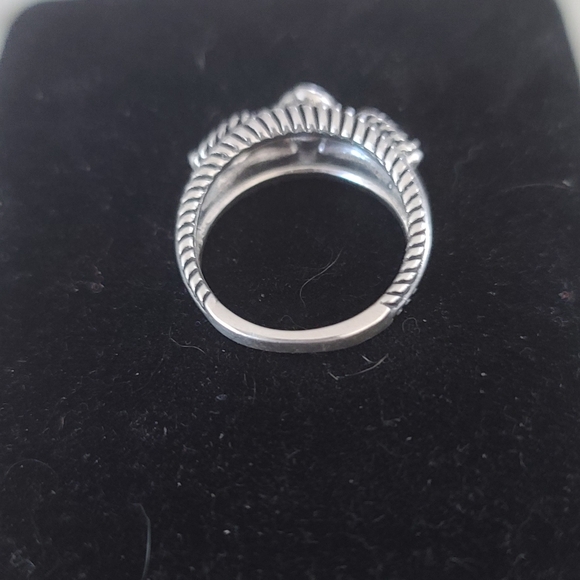 Ring - Picture 5 of 13